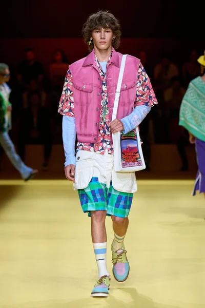 Look 42